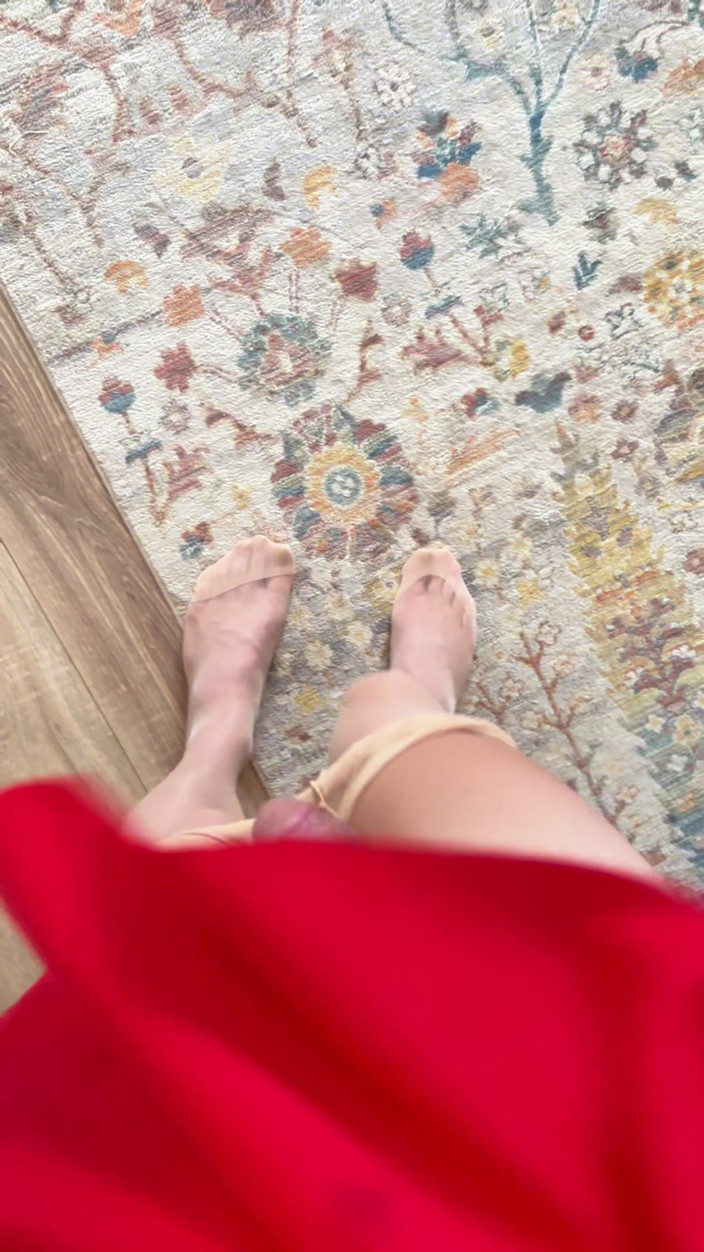 cd_aysemmm: Aku lupa pakai celana dalam