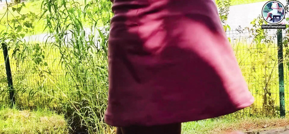 Ziya: Muie cu vibrator în aer liber în parcul public