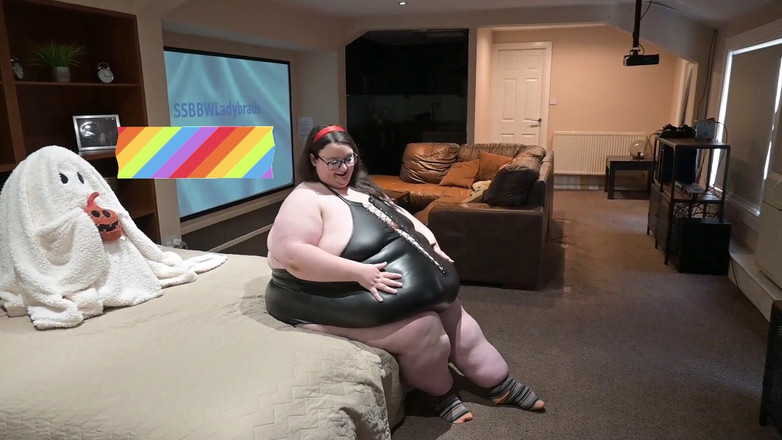 SSBBWLadyBrads: SSBBW sexy tlustý černý kožený oblek