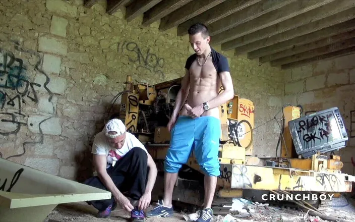 EXHIB BOYS: Webcam in exhib cruising with Jess and John