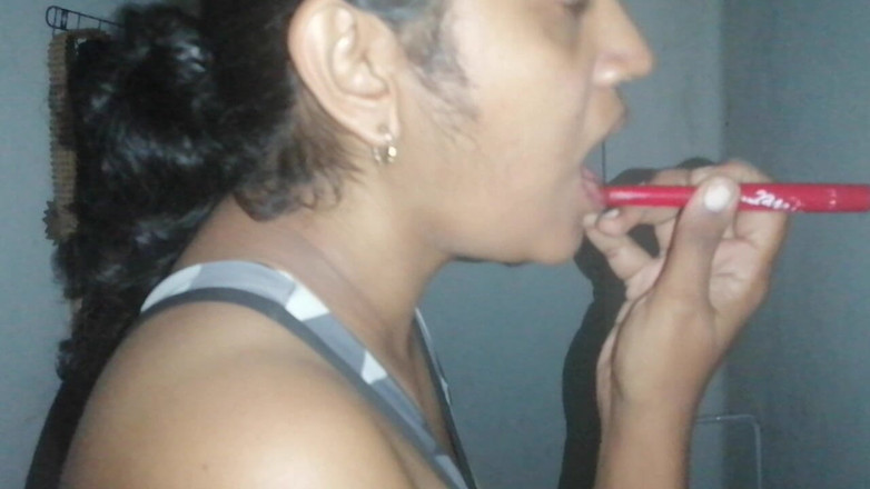 Tina Baby: Il cazzo gigantesco del suocero esce sotto il suo sperma...