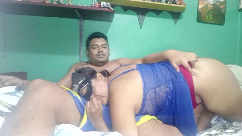 BigassMILF40: mujhe apne daamaad ka land choosna pasand hai