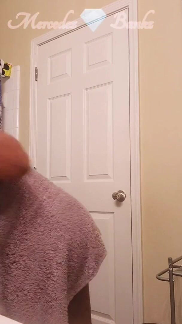 Mercedez Bankz: XH Twerk bogel 2 Julai 2021
