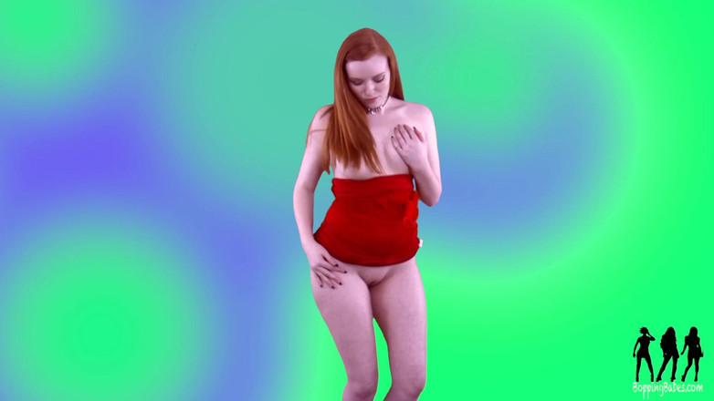 Bopping babes: Klow Kane - vestido rojo