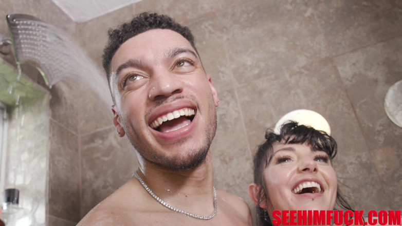 See him fuck: Dva newcumers jsou oškliví s Air Thugger, Brenna Mckenna