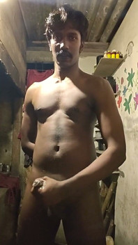 Je me branle et je jouis encore pour mon public