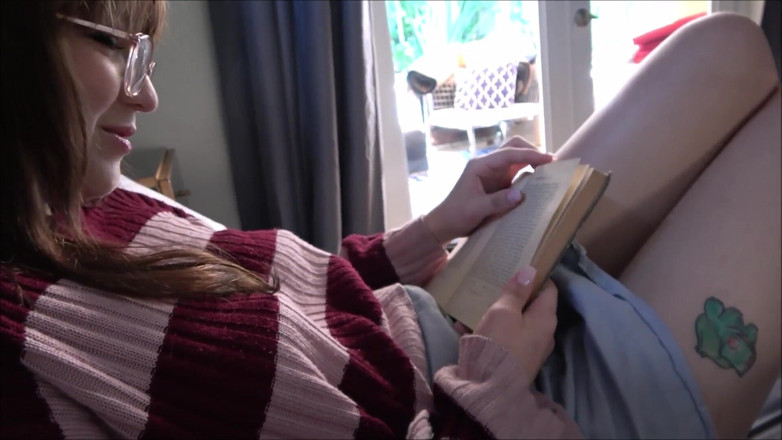 Alex Adams: Nerd hermanastra tetona aprende a follar - Honey Hayes - terapia familiar -...