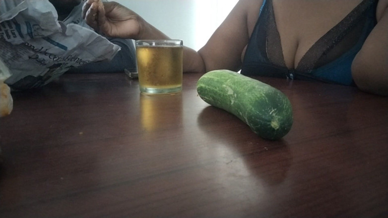Priya aunty: 저녁 식사 테이블에서 더티 토크 타밀