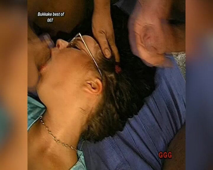 MMV German Teens: Brille Mit Sperma Bedeckt - Schlampe Nimmt Massive Gesichtsbesamung