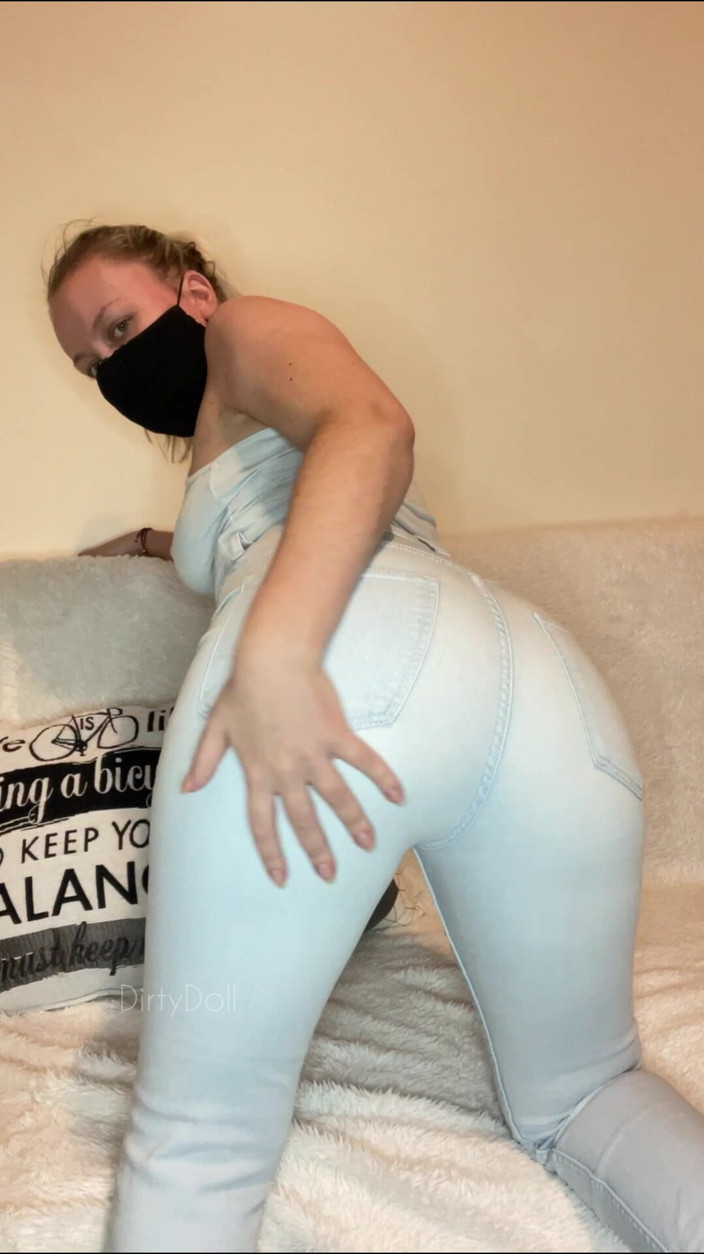 iamdirtydoll: Kentut di jeans!