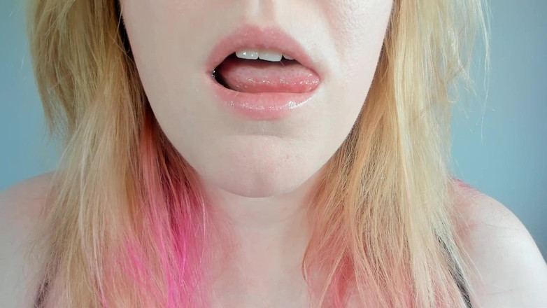 Julie Bliss: ジャイアンテス・ジュリー・ブリス - Punishing Tinies