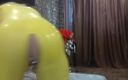 Larisa Cum: Yellow Latex Suit My Foot and It Suits Me! I...