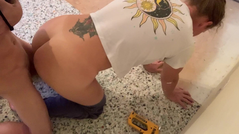 Farmers Wifey: Come ho incontrato la tua matrigna l'ho impregnata al lavoro