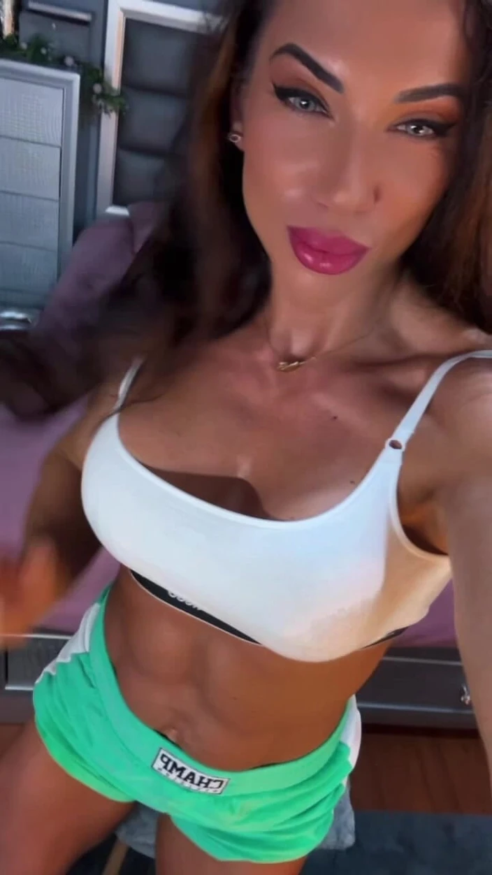 Alesyamuscledoll: Готовы кончить