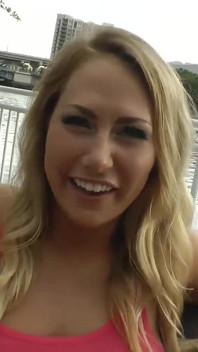 Opalona fit blondynka Carter Cruise pierwszy foot fetysz!