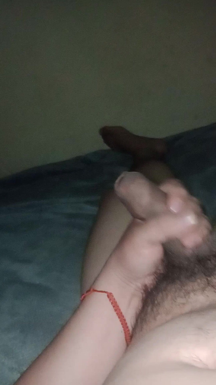 DERECK LUU: 내가 좋아하는 방식으로 자신을 만지다