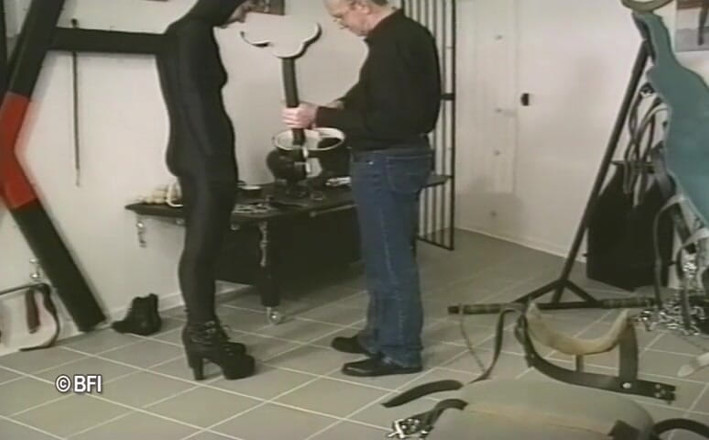Fetish Tv: Pasangan SM melampau bahagian 1 1986