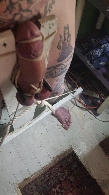 Goode Girl: Unholy Crucifix Ballbusting