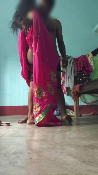 Pumi: Adik tiri cantik berkongkek keras