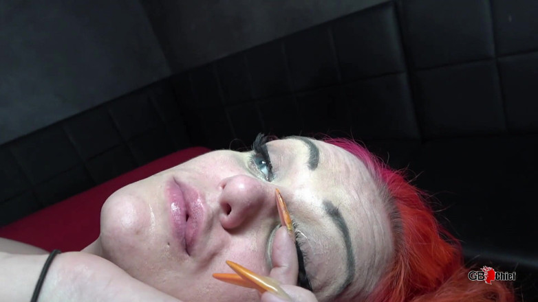 GangBang-Dream: Didi Devil Skinny Redhead Bareback Gangbang Slut