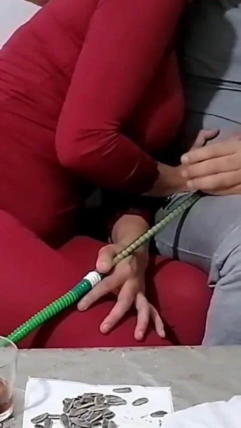 Salma Arab: La matrigna annusa il suo perizoma sborrato: non è papà, è il...