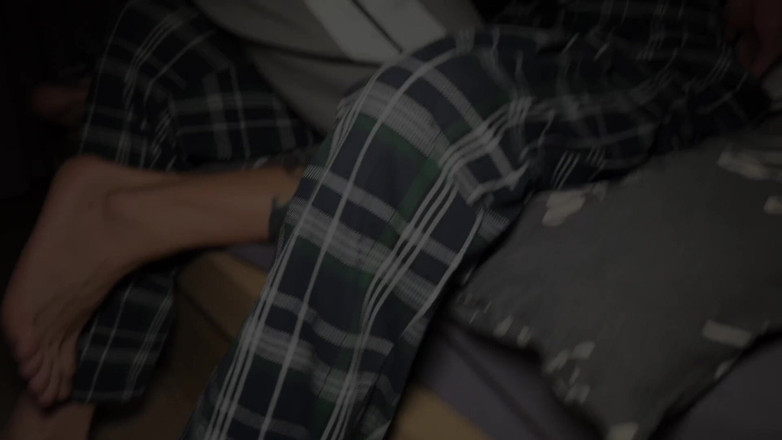 Sandro Jenner: Con cặc khổng lồ của tôi banh mông của bạn...