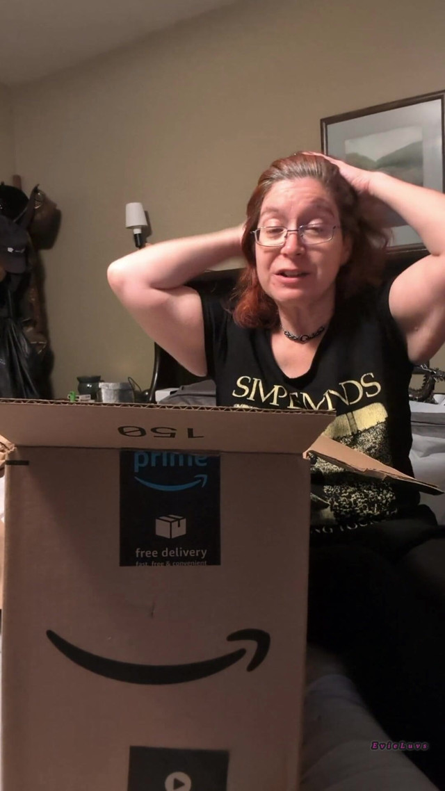 Unboxing More New Sex Toys (EvieLuvs)
