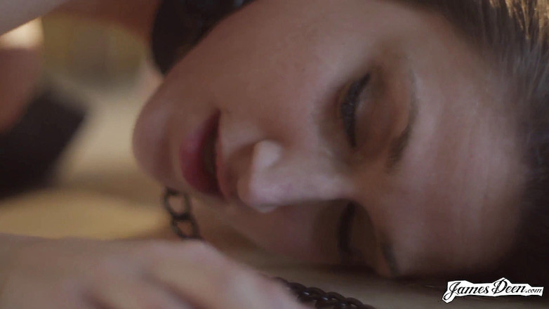 James Deen: Mystica Jade blir gruppknullad