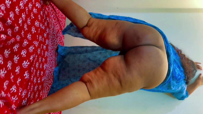 Aria Mia: Muçulmana arabian rabuda grandona empregada gostosa depois do trabalho mostra...