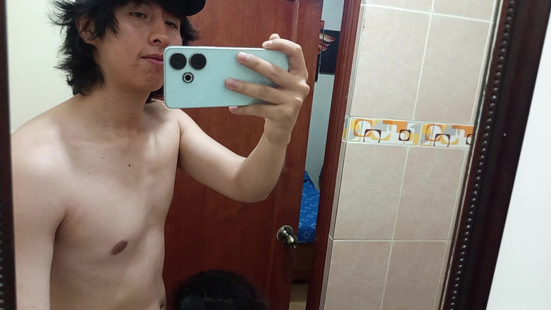 Moo DBOXXX: 내 자지를 빨고 싶어하는 미시 기독교인, 그녀의 남편은 여전히 교회에 있어