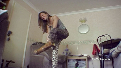 One Man Banned: Sonia se vyskočí na kolo pro šukání