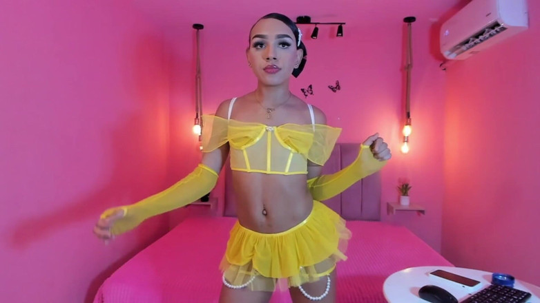 Brittany Gil: Malá trans princezna si to dělá po zábavném tanci