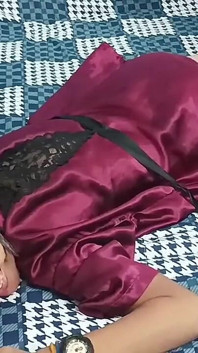 해피 엔딩 마사지를 좋아해, 강아지 스타일을 따먹는 것이 얼마나 맛있는지. 나는 위험한 섹스를 좋아한다.