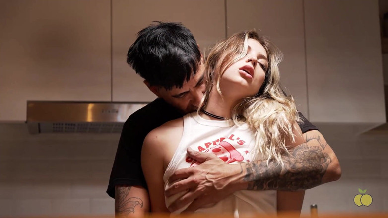 Limon producciones: My Husband Calls the Pizza Guy and I End up...