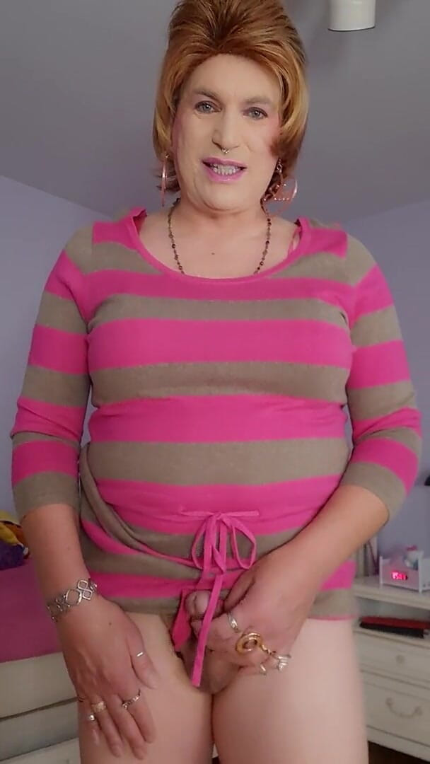 Victoria Lecherri: Excitată în chiloții mei mici roz