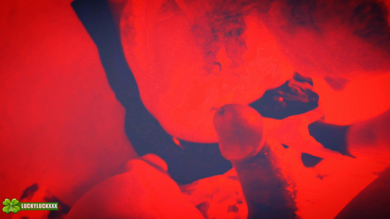 Lucky luck xxx: Gelukkig meisje Kween Bunny B - Red Light speciale pov pijpbeurt...