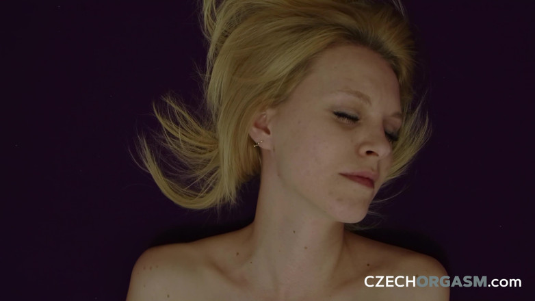 Czech Orgasm: Czech orgasm 91: big lips, big clit – she’s eager for all...