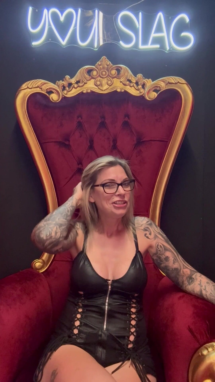 JessieRaexx: Kolejne Małe Upokorzenie Penisa