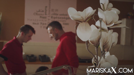 Mariska x: MARISKAX - Entrega especial para indiana MILF Sahara Knite