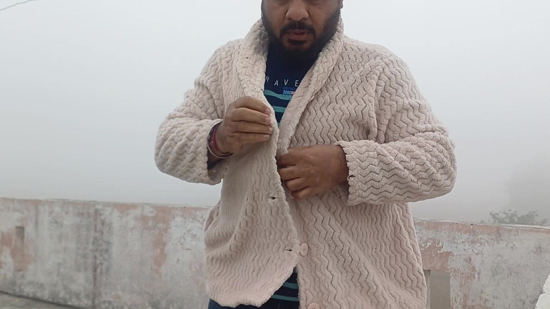 Austin Rose: Индийский Папочка Снимает Одежду В Морозном Зимнем Тумане