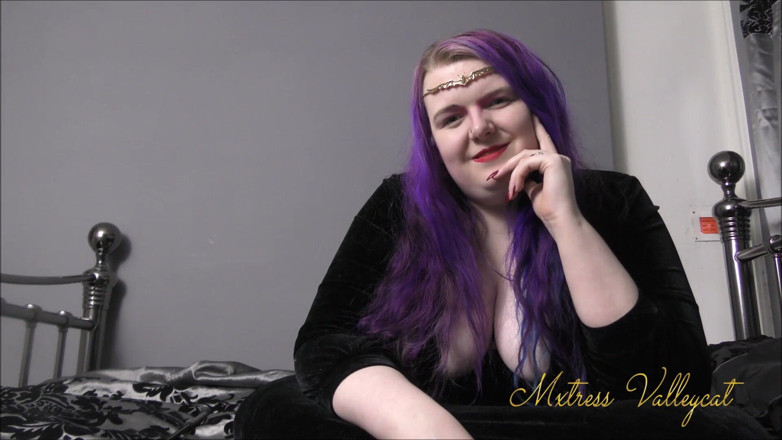 Mxtress Valleycat: My slave girl is better than you