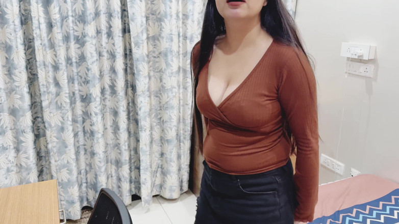 Hornycouple149: Ghar Pr Akli Dekh GF Ki Bhen Ki Piche Se...