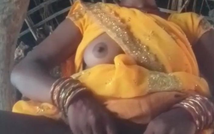 RJ NISHA: Bhabhi își arată pizda în sari galben, mi-am introdus degetul și am scos...