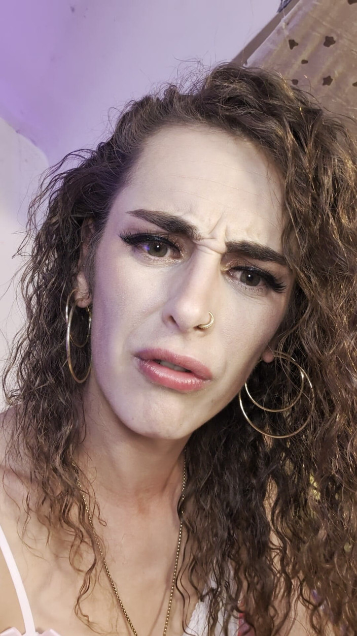 CecexoMonroe: Memalukan batang kecil awak - Penghinaan zakar kecil Cece Monroe dengan...