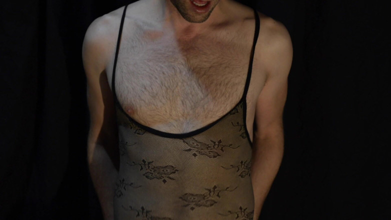 Cam Crest: Hot Crossdresser Dance