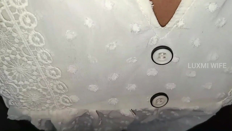 Luxmi Wife: 흑형 대물 에게 따먹히는 마누라