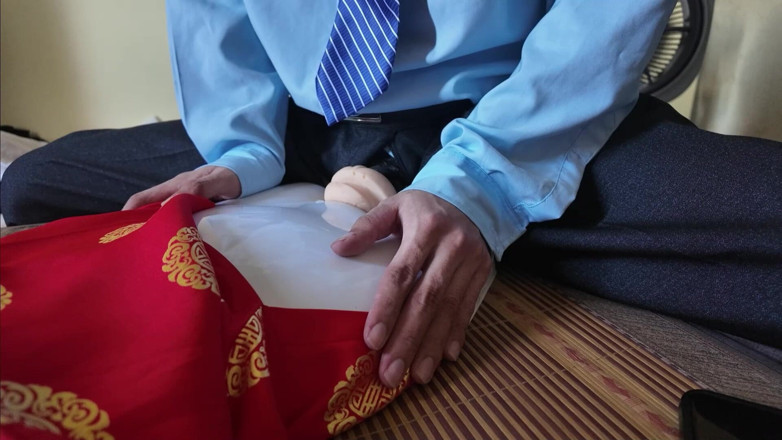 Hoangduy: Futai cu pizdă falsă