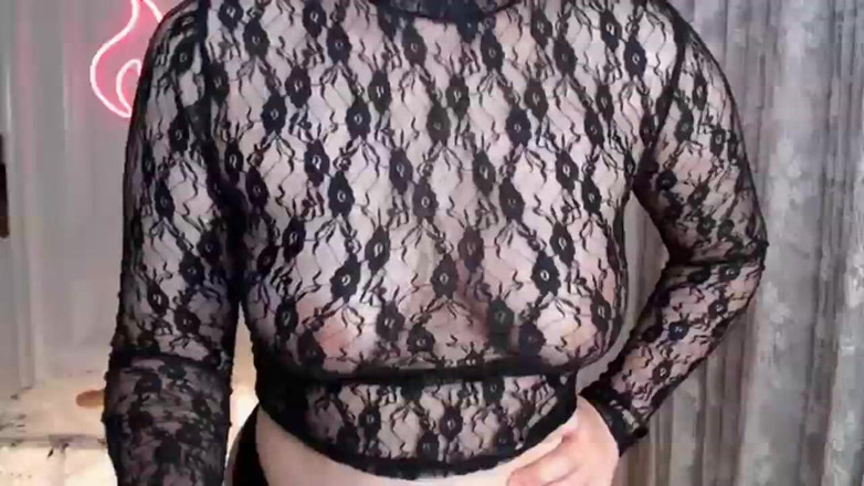 The Antichristrix: Morena en sexy top de encaje apretado