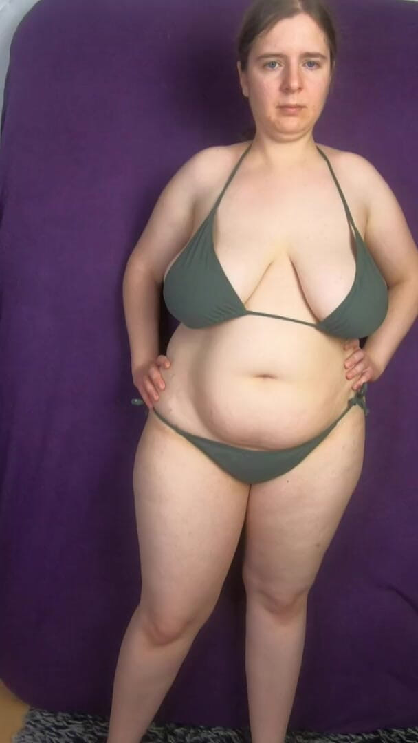 Lingerie Review: Бікіні занадто маленьке для мене