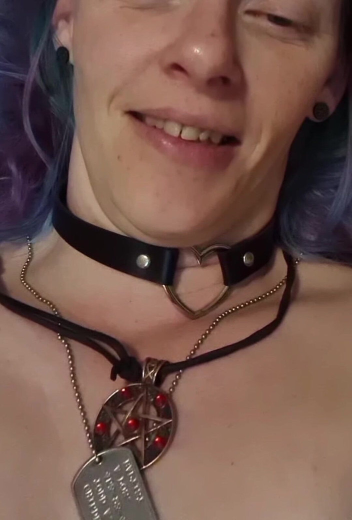 KittieNoOne: Kittienoone ha provato a filmarsi si scopa e squirta